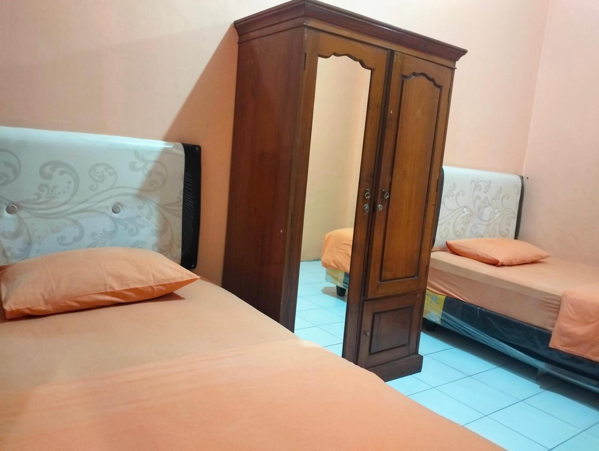 Seno Hotel 2*