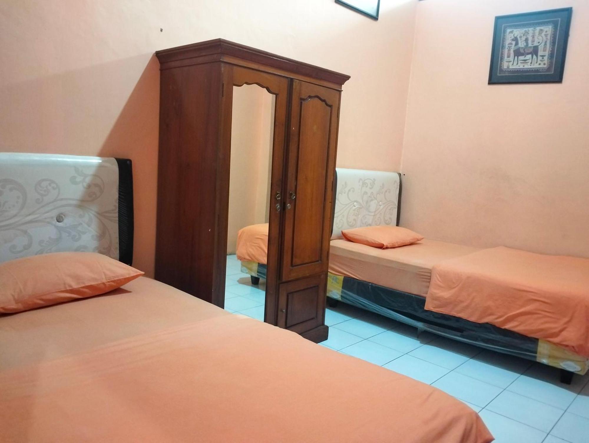 Seno Hotel 2*